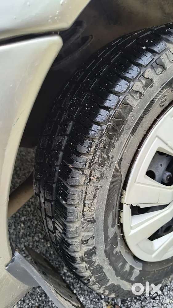 Ford Ikon Rocam 2004 Petrol