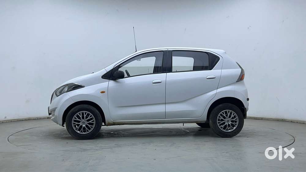 Datsun Redigo T Option, 2016, Petrol