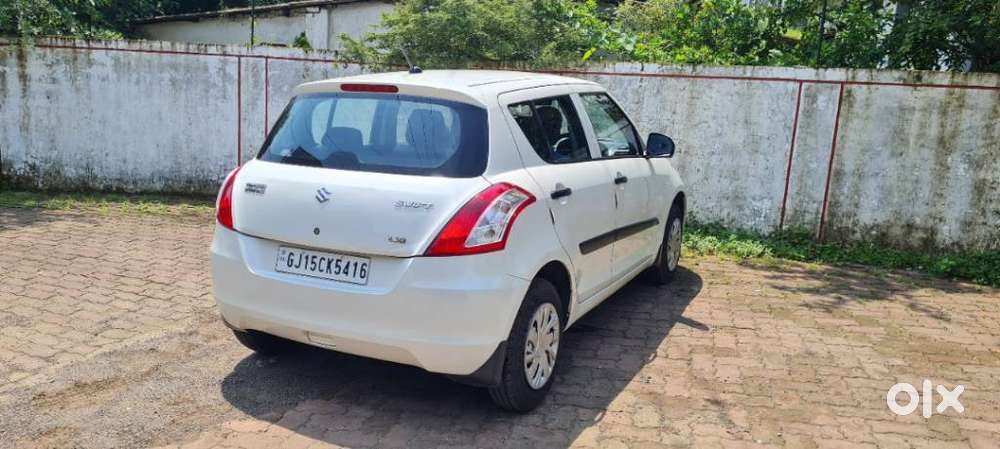 Maruti Suzuki Swift Lxi, 2015, Petrol