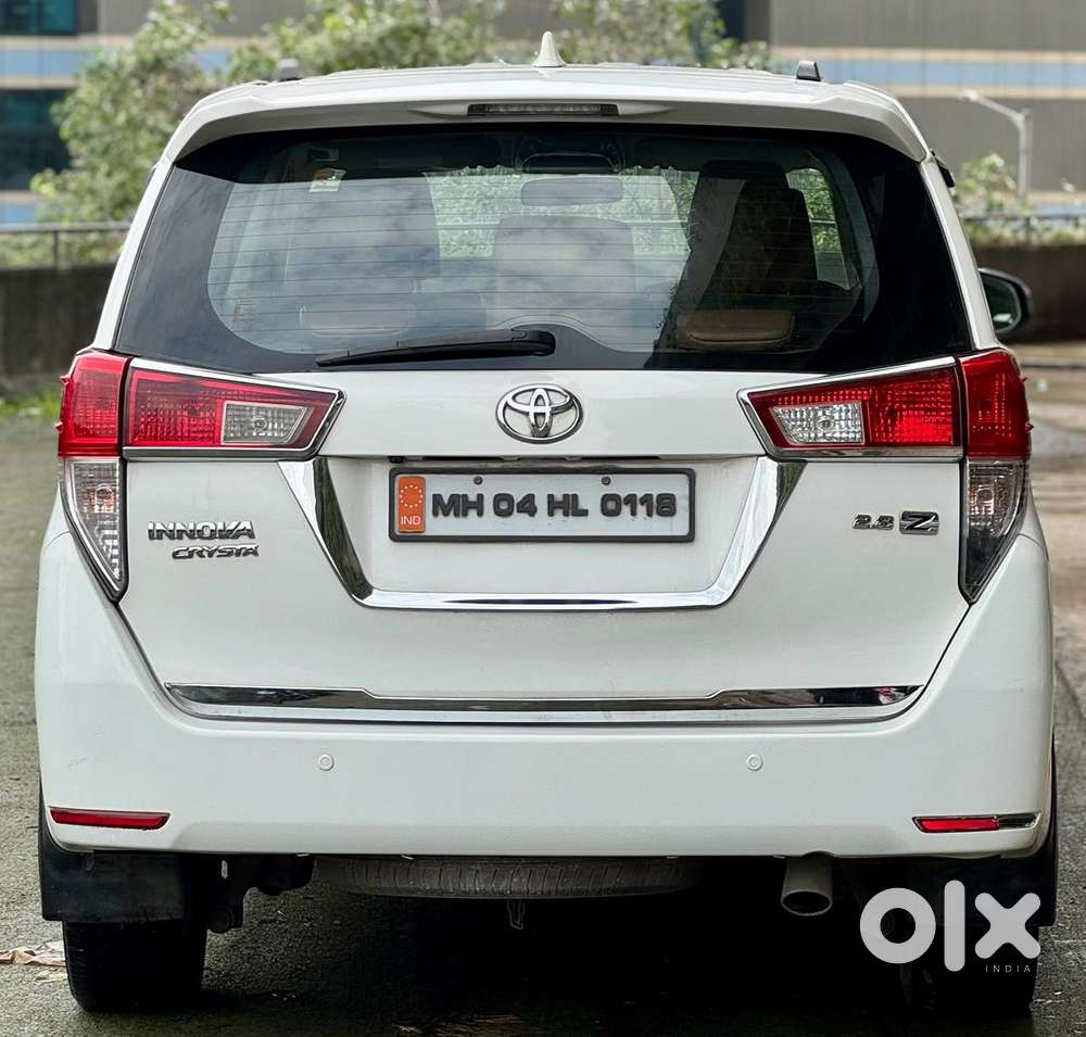 Toyota Innova Crysta 2.8z Automatic, 2016, Diesel
