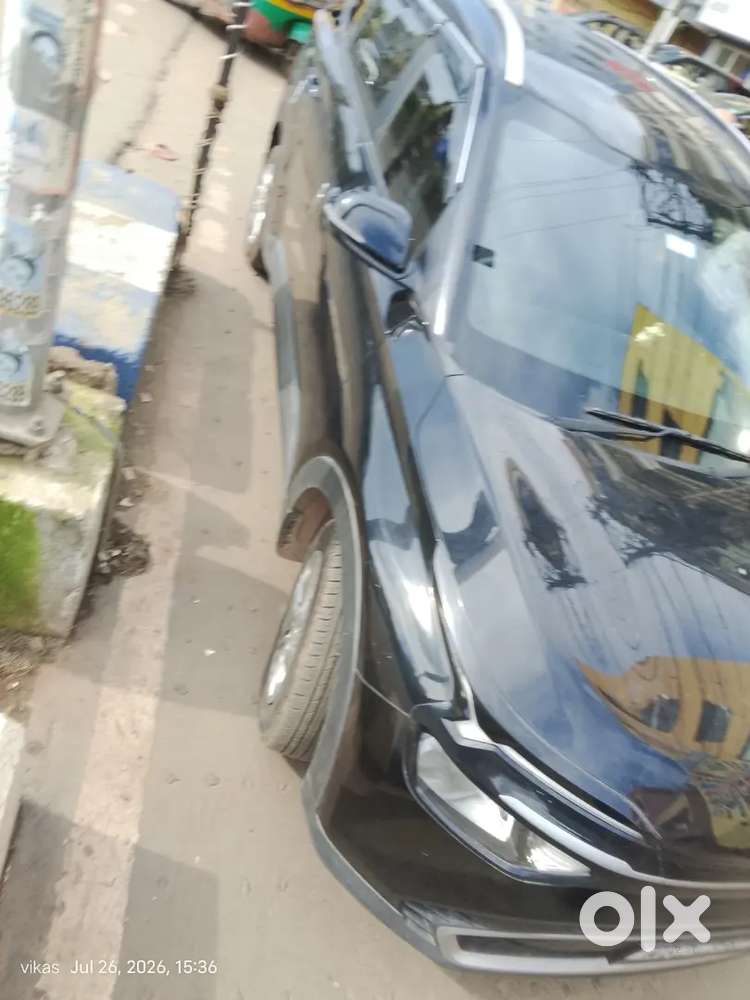 Kia Carens Premium 2024