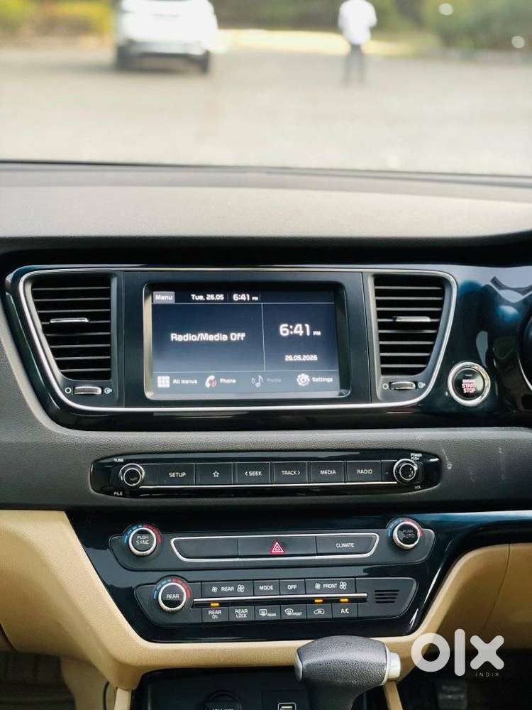 Kia Carnival Prestige, 2021, Diesel