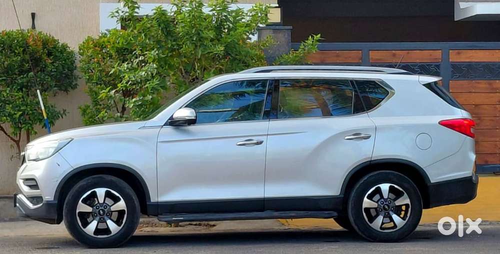 Mahindra Alturas G4, 2019, Diesel