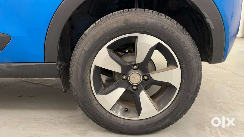 Tata Nexon 1.2 Revotron Xz Plus Dual Tone, 2018, Petrol