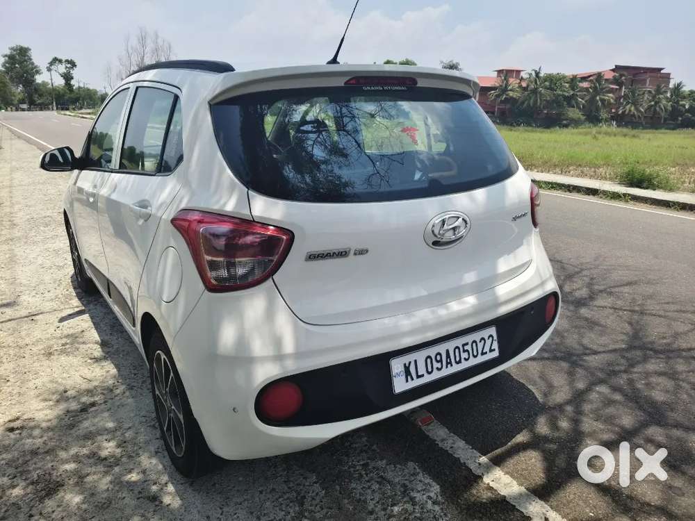 Hyundai Grand I10 2018 Petrol 71500 Km Driven