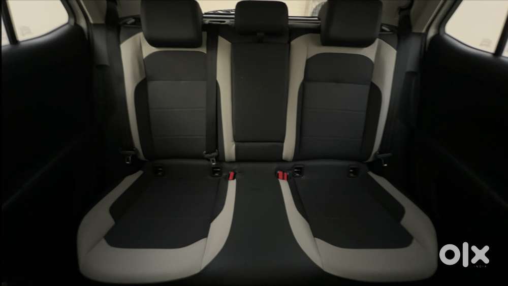 Volkswagen Taigun Topline 1.0 Tsi At (electric Seats), 2022, Petrol