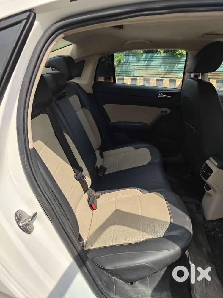 Skoda Slavia 1.0 Tsi Style, 2022, Petrol