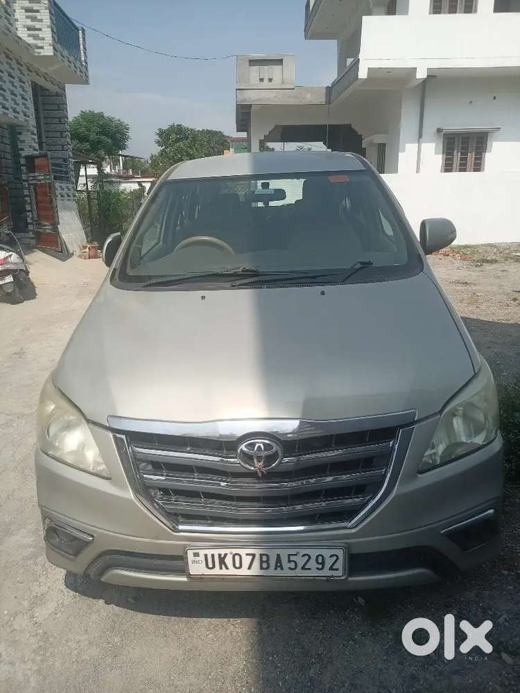 Toyota Innova 2013 Diesel 370000 Km Driven
