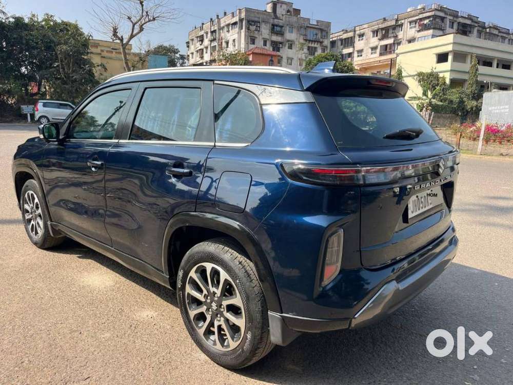 Maruti Suzuki Grand Vitara 1.5 Alpha Plus Intelligent Hybrid Ecvt, 2..