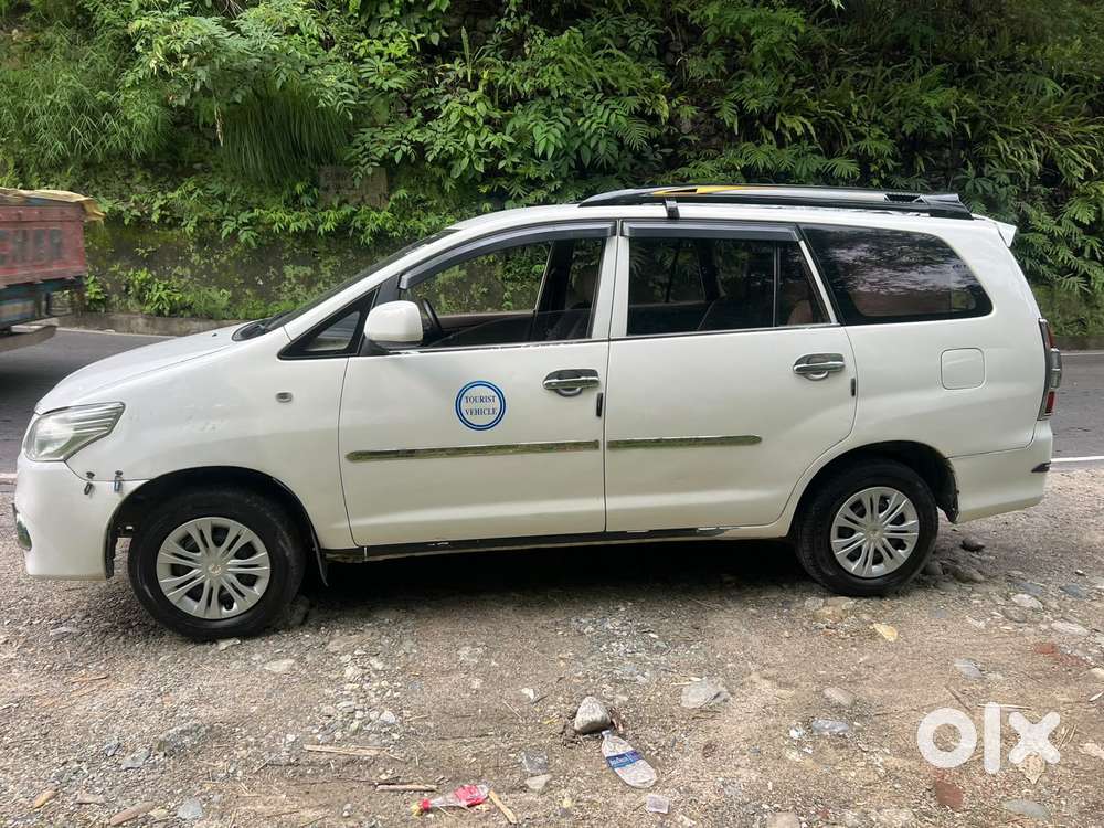 Toyota Innova 2.5 G (diesel) 7 Seater Bs Iv, 2015, Diesel