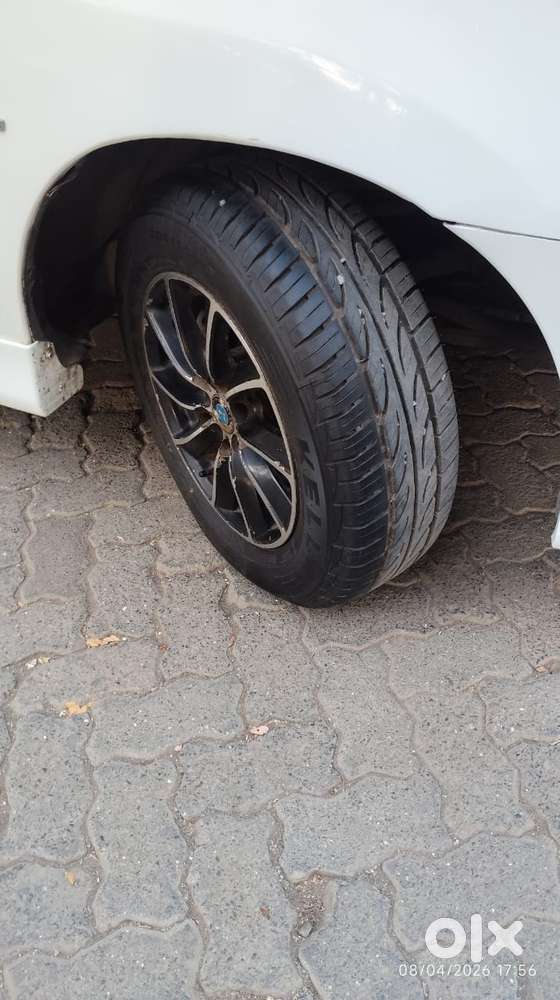 Toyota Innova 2.5 G (diesel) 8 Seater, 2012, Diesel