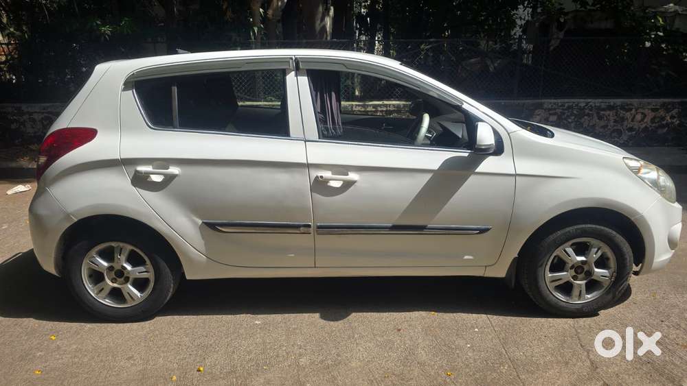 Hyundai I20 1.4 Asta Option, 2011, Cng & Hybrids
