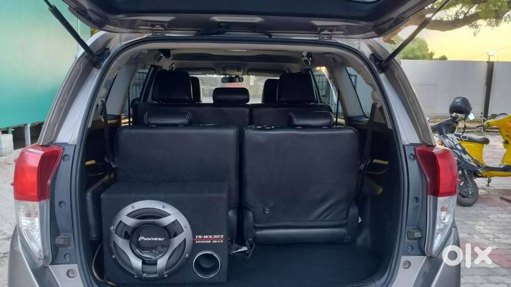 Toyota Innova Crysta 2.8 Gx At, 2017, Diesel