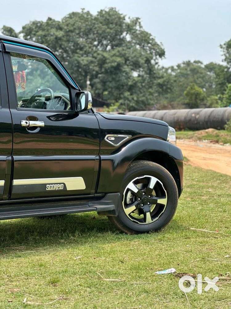 Mahindra Scorpio Classic 2.2 S 11 Mt 7 Cc, 2025, Diesel