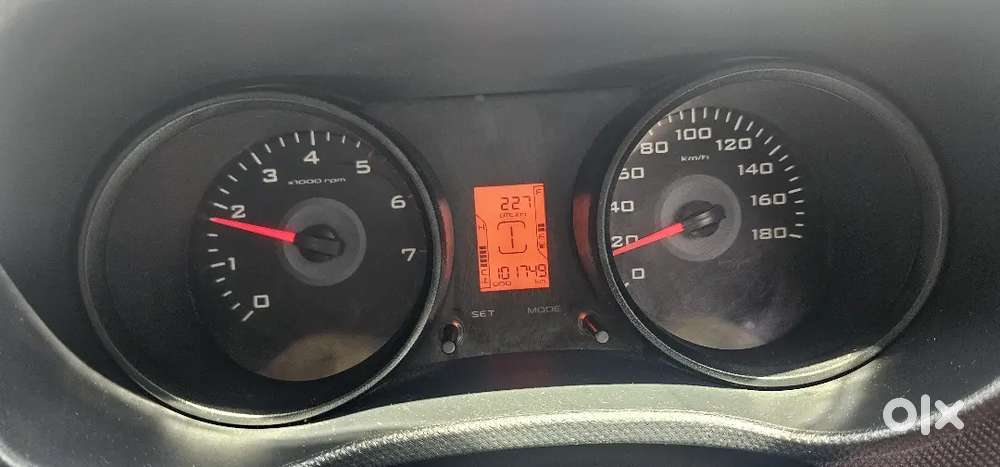 Mahindra Tuv 300 2018 Diesel 105000 Km Driven
