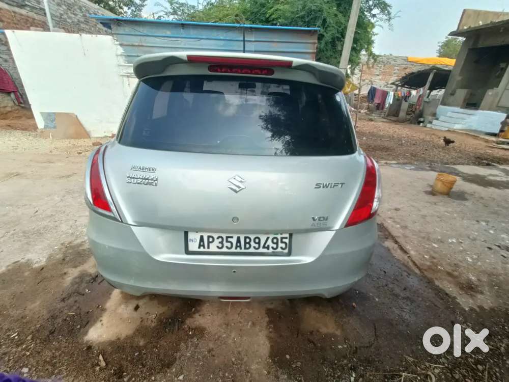 Maruti Suzuki Swift 2015 Diesel Well Maintained