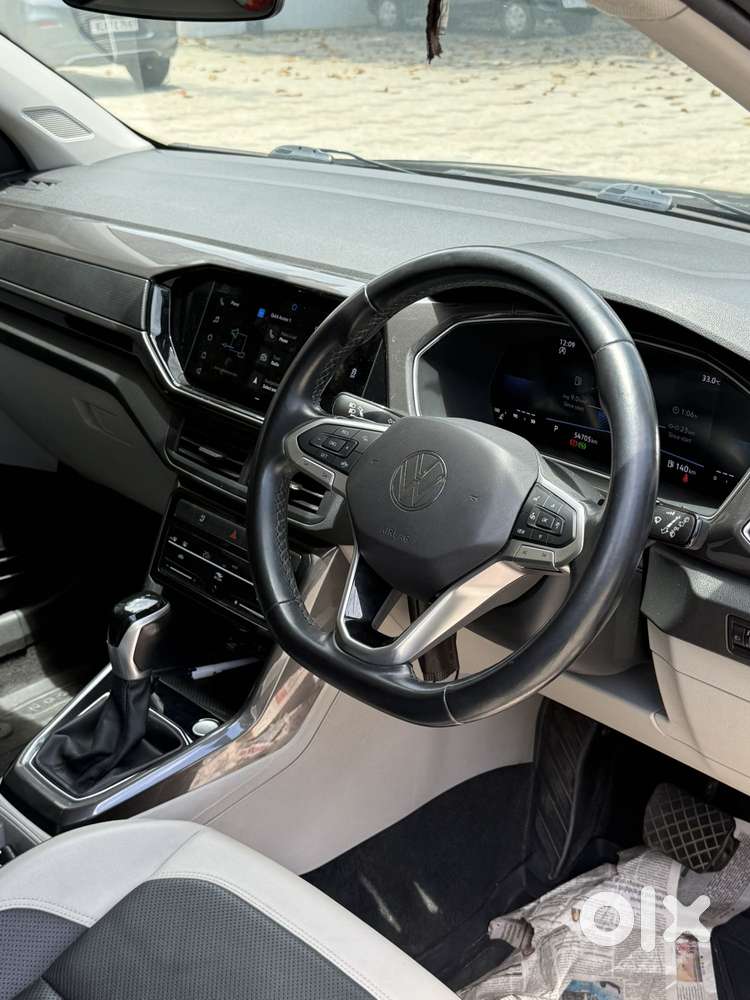 Volkswagen Taigun 1.0 Tsi Topline At, 2023, Petrol