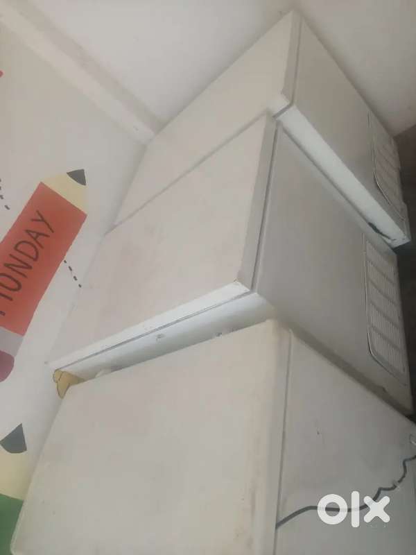 Deep freezer