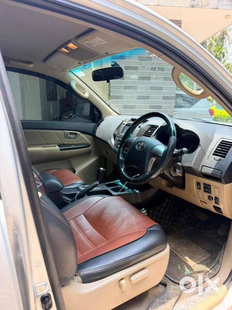 Toyota Fortuner 2014 Diesel 4*2 Silver
