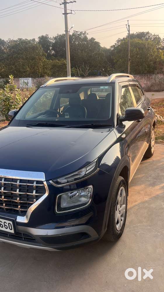 Hyundai Venue Petrol 2021