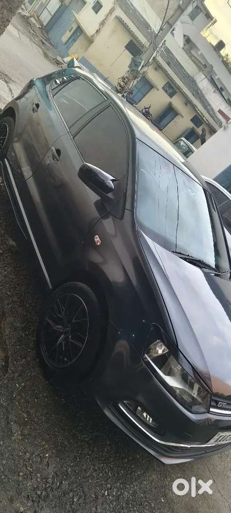 Volkswagen Polo 2015 Petrol 87000 Km Driven