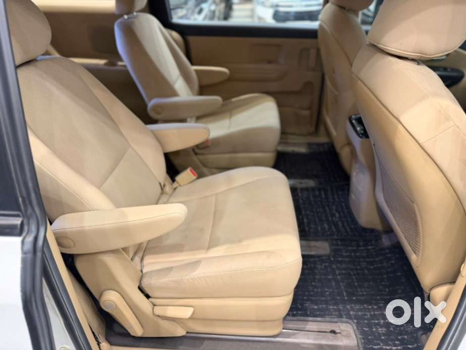 Kia Carnival Premium 8 Str, 2020, Diesel