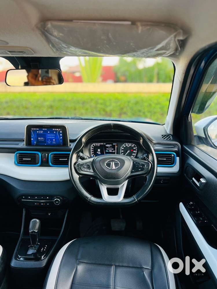 Tata Punch 1.2 Revotron Creative Dual Tone, 2021, Petrol