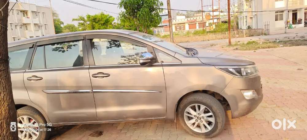 Toyota Innova Crysta 2017