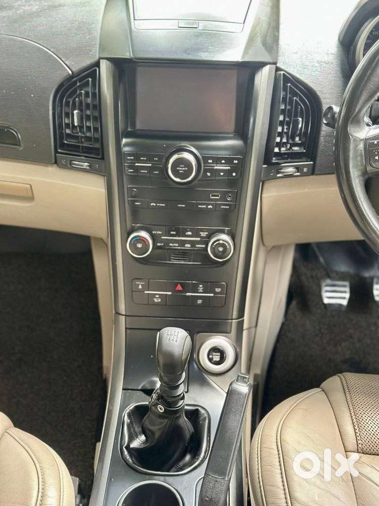 Mahindra Xuv500 2.2 W10, 2015, Diesel
