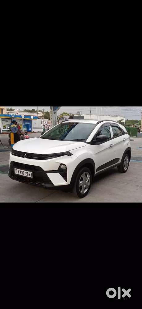 Tata Nexon Smart Plus S 1.2 Revotron Petrol 5 Mt, 2024, Petrol