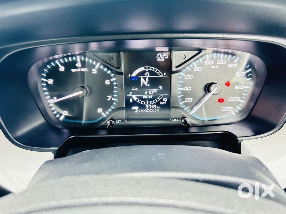 Tata Punch Accomplished Amt, 2022, Petrol