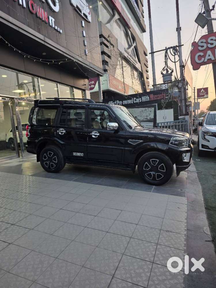 Mahindra Scorpio S10 7 Seater, 2021, Diesel