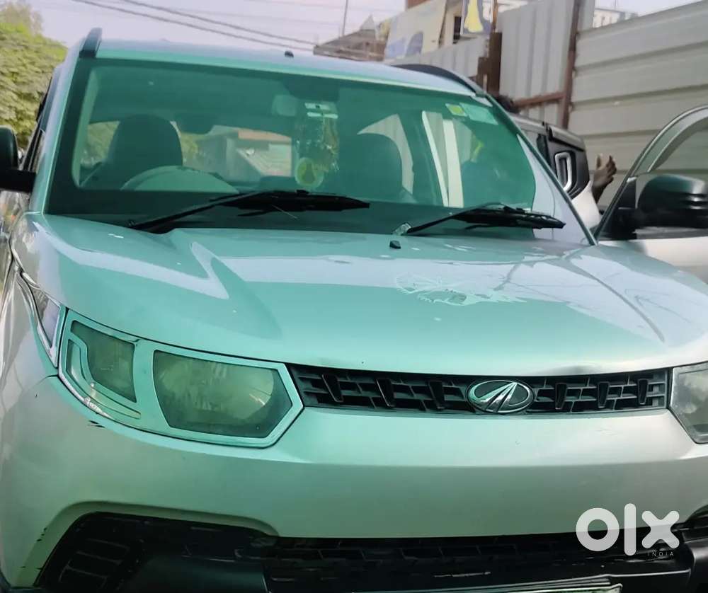 Mahindra Kuv 100 2016 Petrol 65000 Km Driven