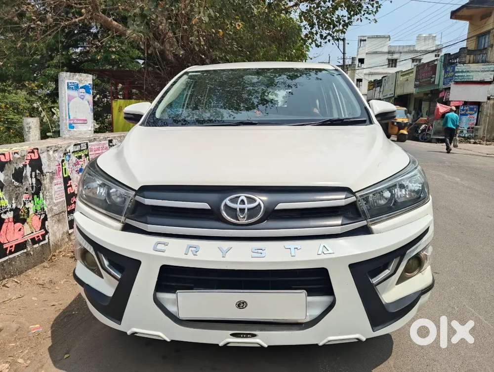 Toyota Innova 2020 Diesel 199000 Km Driven