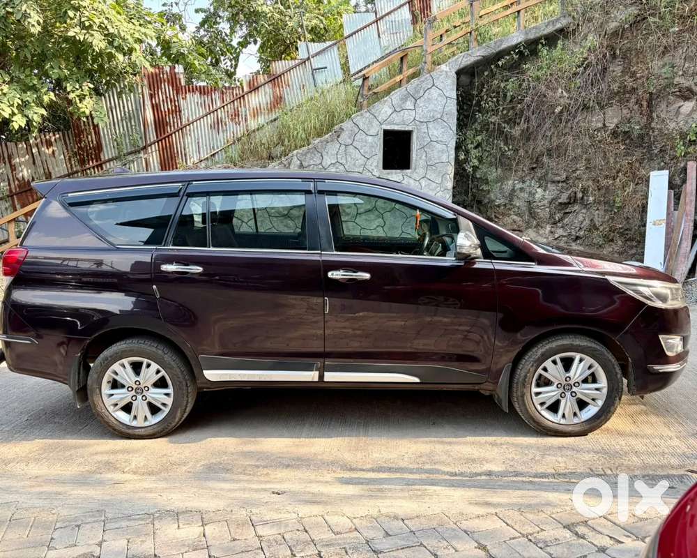 Toyota Innova Crysta 2.8 Zx At 7 Seater, 2018, Diesel