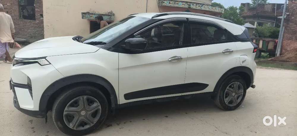 Tata Nexon Petrol 2024 Sunruff