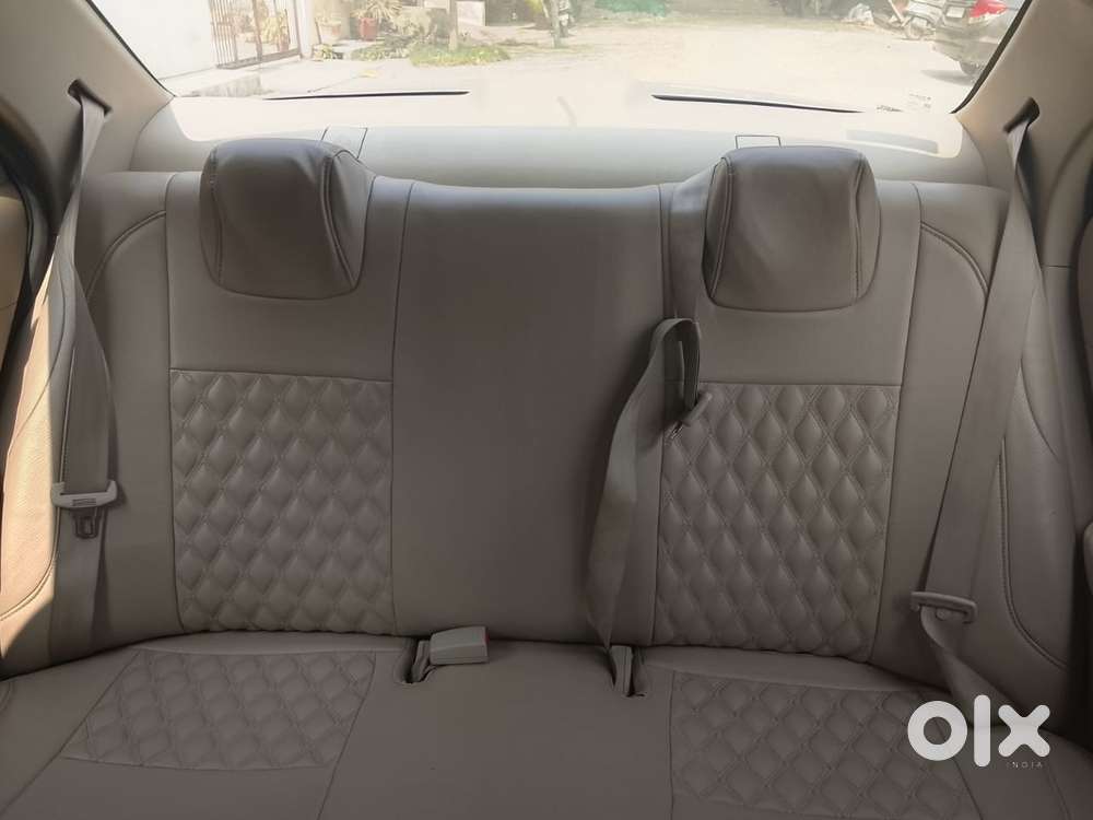 Maruti Suzuki Dzire 1.2 Lxi, 2017, Petrol