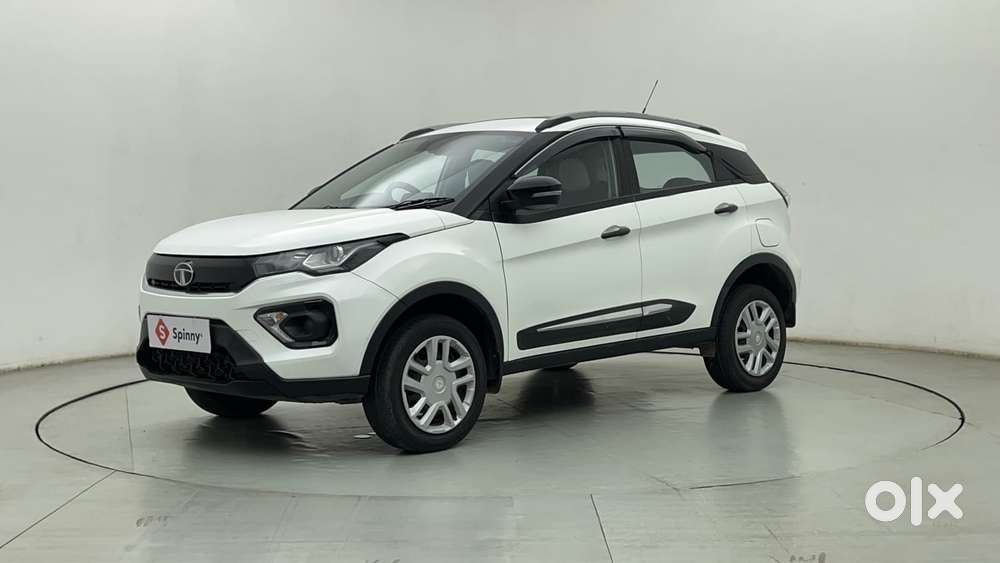 Tata Nexon 1.2 Revotron Xm (s), 2023, Petrol