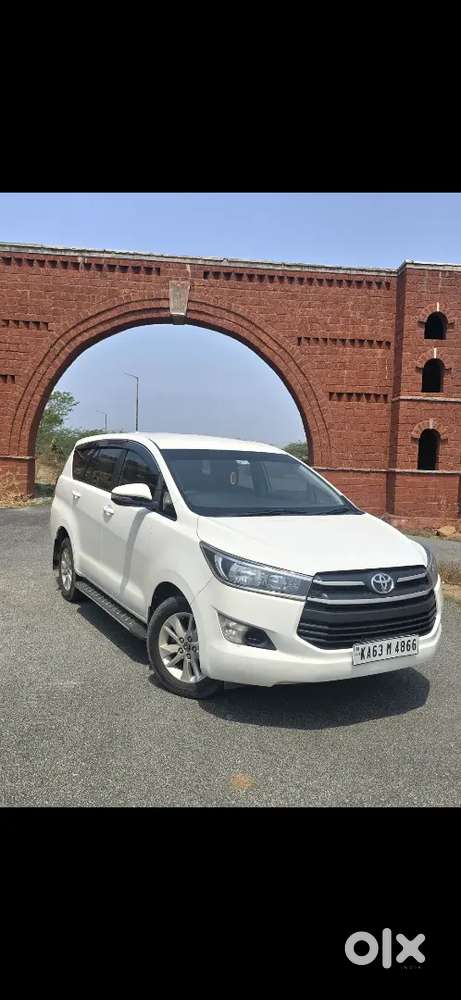 Toyota Innova Crysta 2019 2.4g