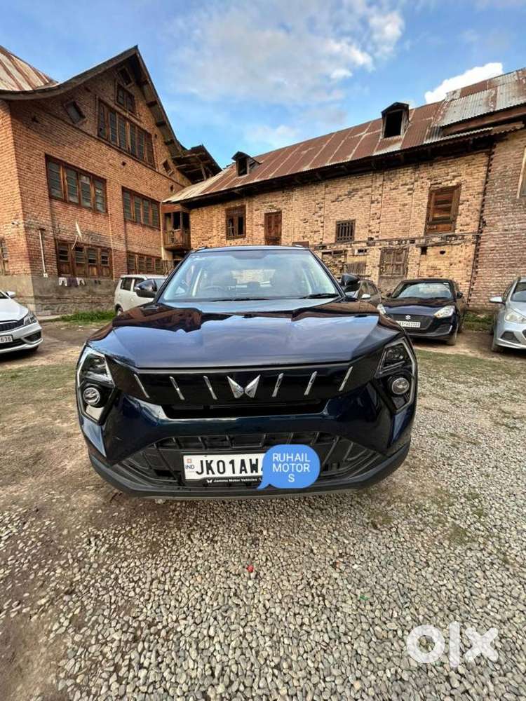 Mahindra Xuv 3xo Ax5 Ds Mt, 2024, Diesel