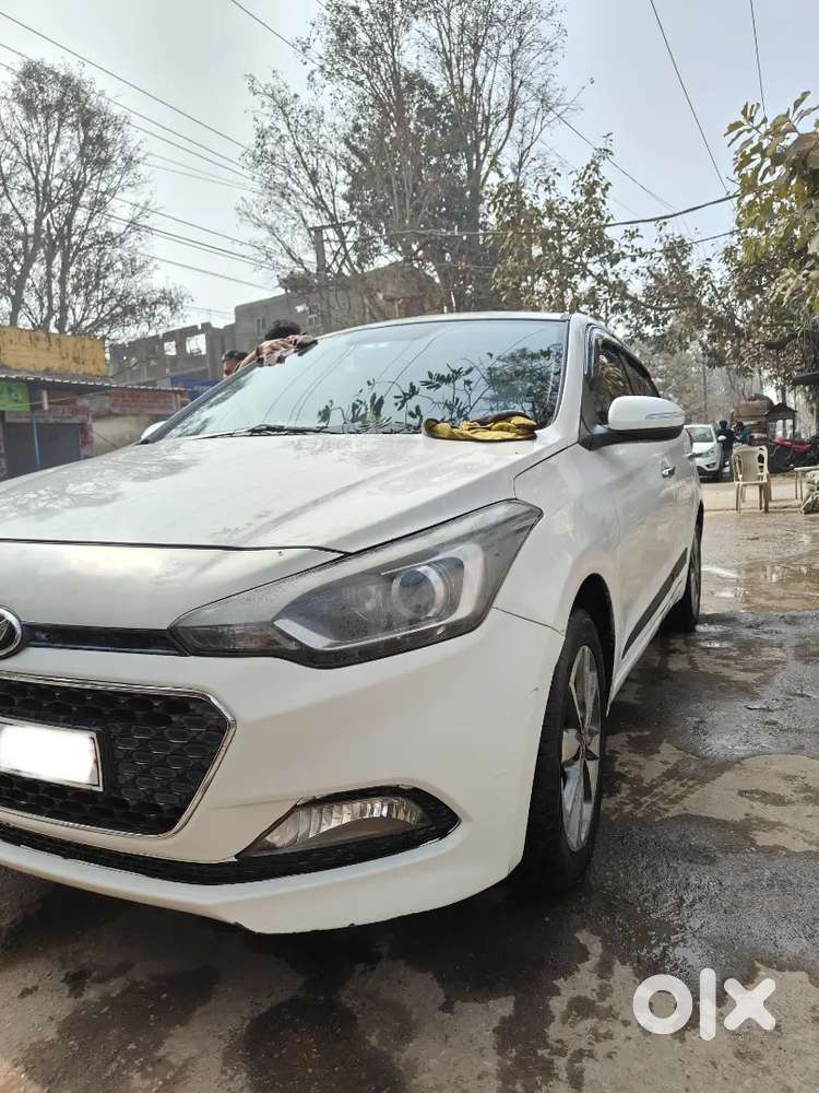 Hyundai Elite I20 2015 Petrol 124000 Km Driven