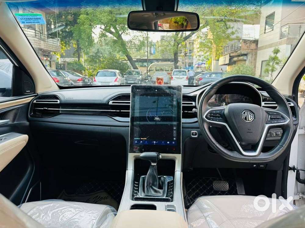 Mg Hector Sharp Pro 1.5 Turbo Cvt Dual Tone, 2023, Petrol