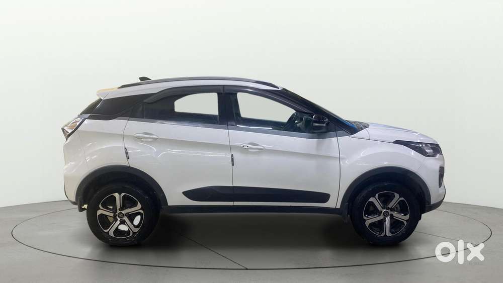 Tata Nexon 1.2 Revotron Xz Plus, 2022, Petrol
