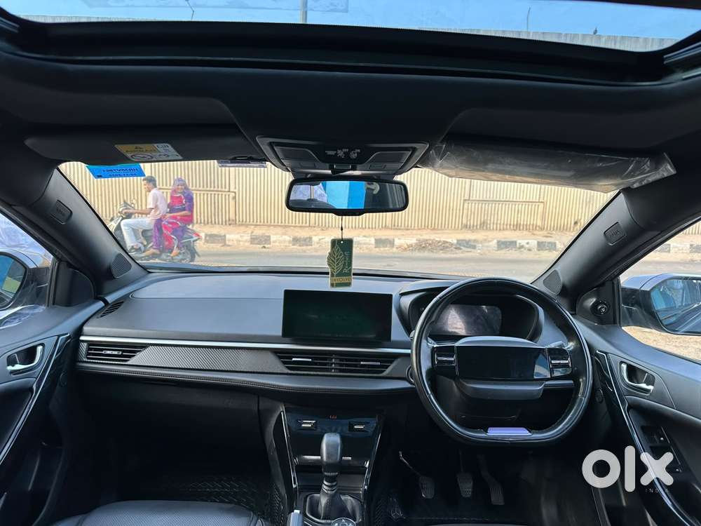Tata Nexon, 2023, Petrol