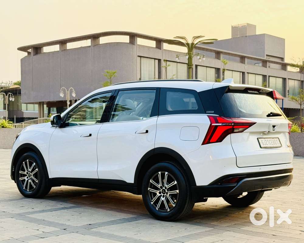 Mahindra Xuv700 2.2 Ax 7 Diesel At Luxury Pack Str, 2025, Diesel