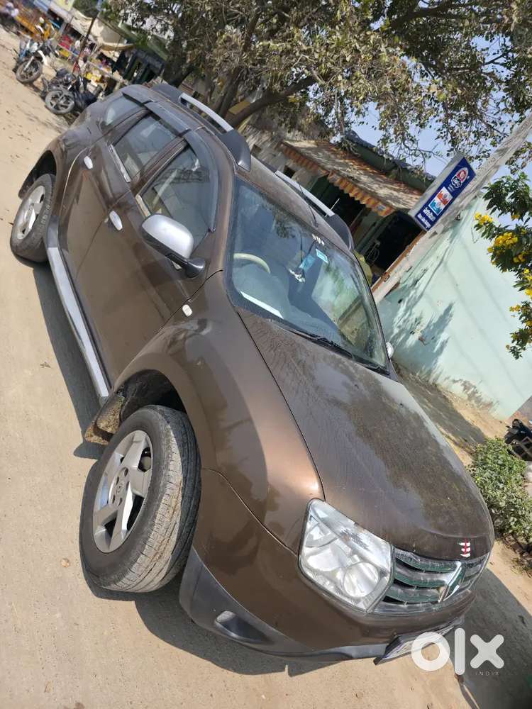 Renault Duster 2013 Diesel Topend Well Maintained.