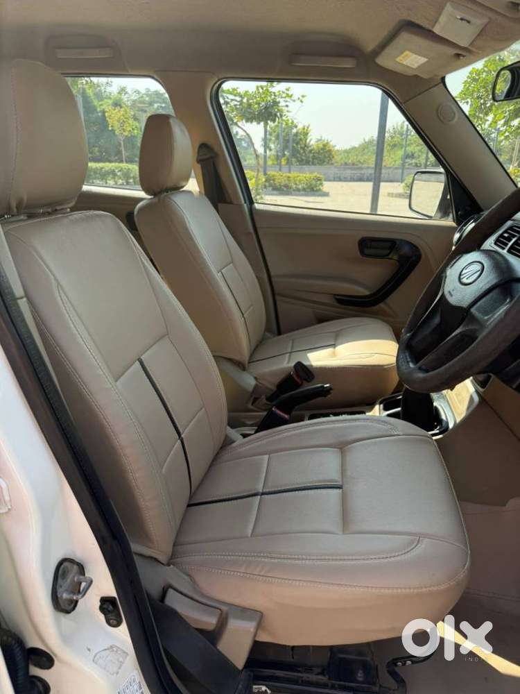 Mahindra Tuv 300 T4 Plus, 2020, Diesel