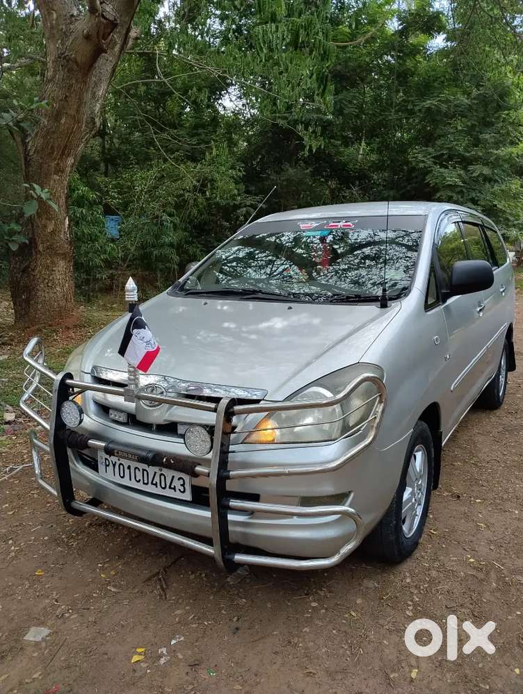 Toyota Innova 2006 Diesel 300000 Km Driven