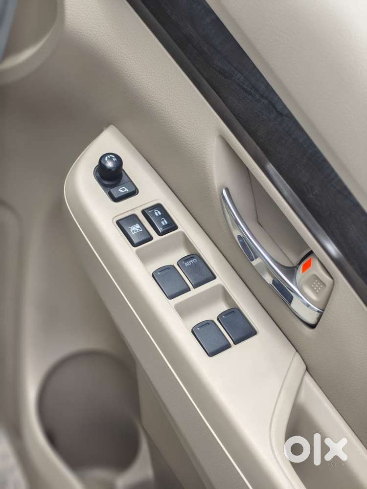 Maruti Suzuki Ertiga Zxi Plus At Shvs, 2022, Petrol