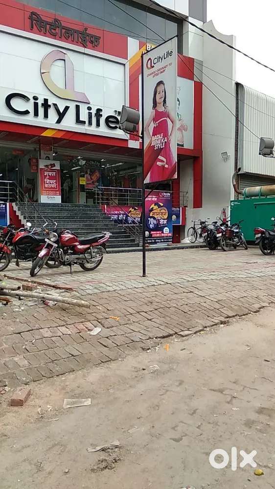 Urgent Bharti city life Mall mart on